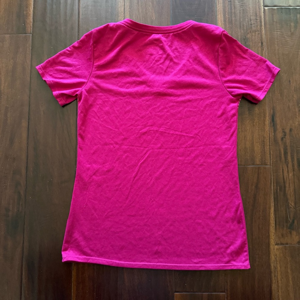 Nike Dri-Fit Fuchsia V-Neck Tee Size S - Picture 2 of 2